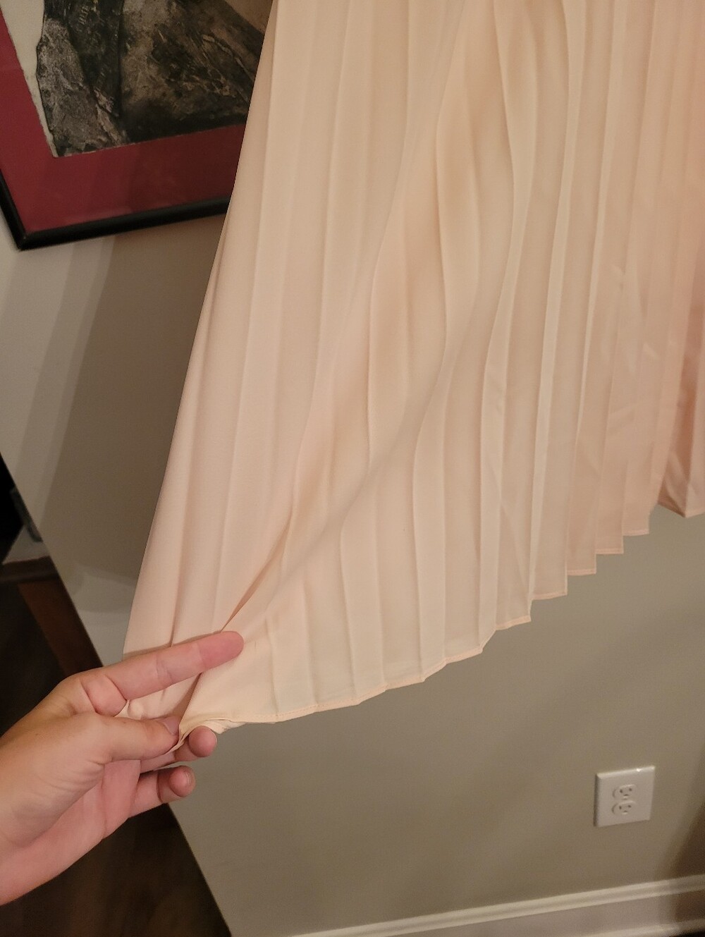 Women's Pleated Midi Skirt in Champagne READ - Picture 11 of 12